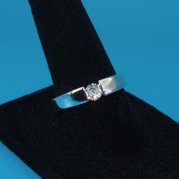 Beautiful Ladies Diamond Tension Ring / Band, .925 Solid Sterling Silver - Picture 4 of 11